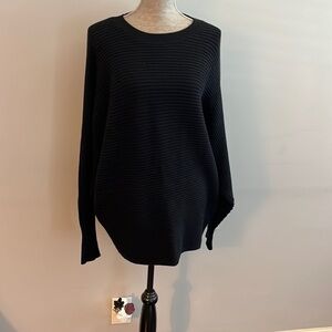 Unknown maker black ridded knit sweater size XL like new luxury materials.